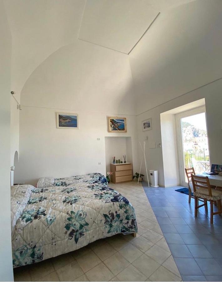 Lucy'S House - Comfortable Apartment In Amalfi Exteriör bild